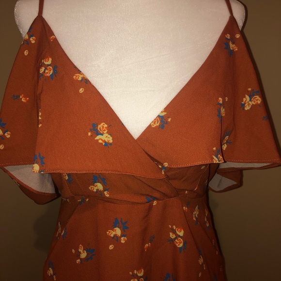 Dress - Picture 2 of 5